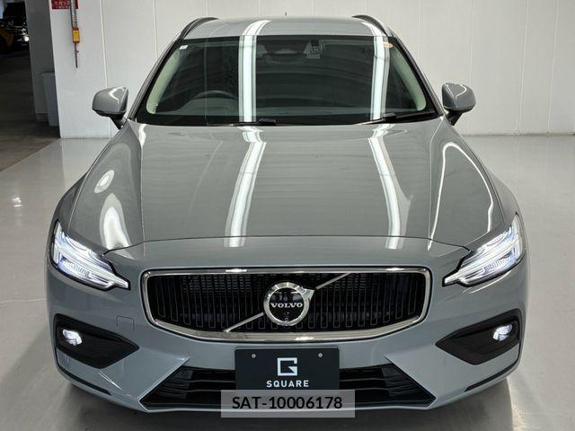 Volvo V60 2024-02 8686876-6