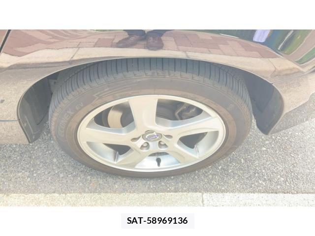 Volvo V60 2011-12 8746675-8