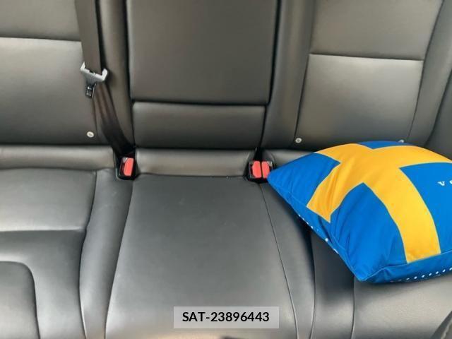 Volvo V60 2015-09 8746674-22