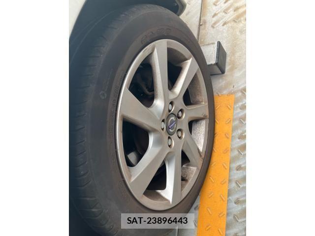 Volvo V60 2015-09 8746674-5