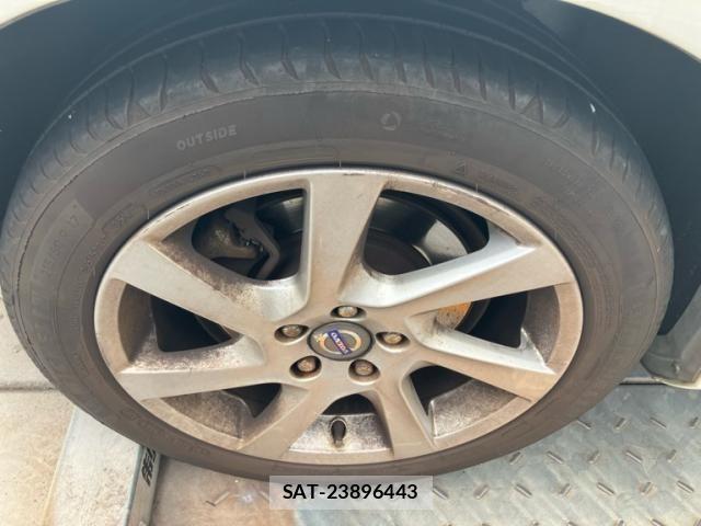 Volvo V60 2015-09 8746674-6