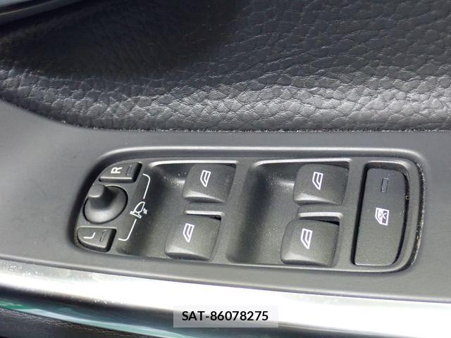 Volvo V60 2014-05 8746671-19