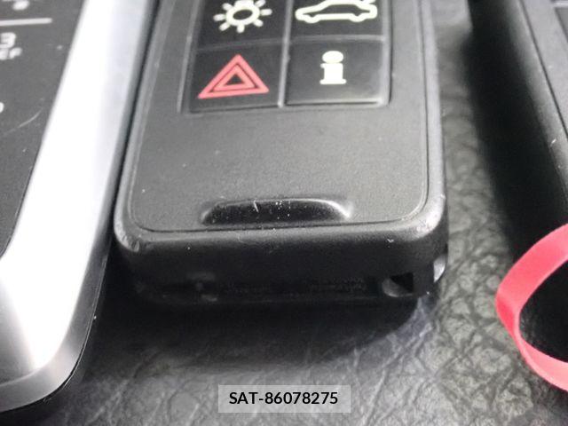 Volvo V60 2014-05 8746671-29