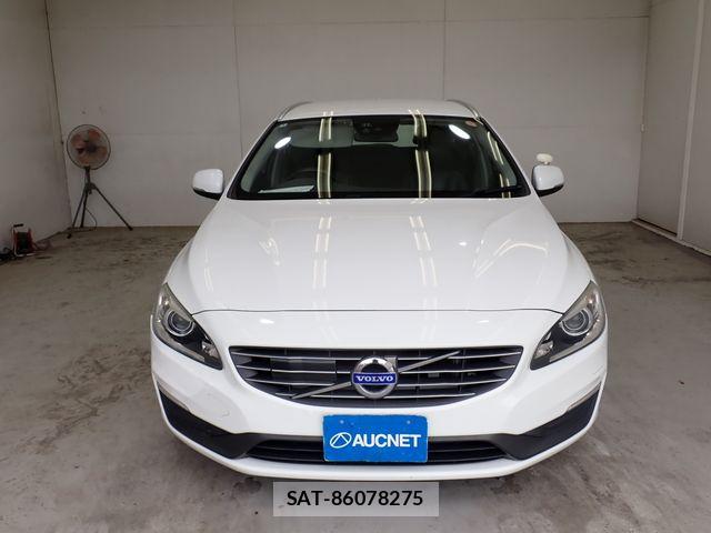 Volvo V60 2014-05 8746671-4