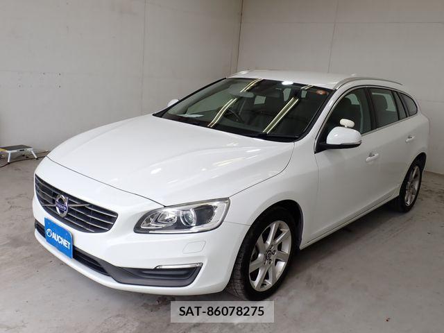 Volvo V60 2014-05 8746671-6