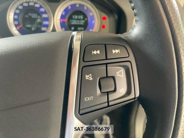 Volvo V60 2012-06 8746673-15