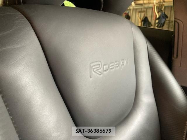 Volvo V60 2012-06 8746673-21