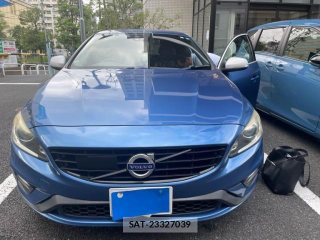Volvo V60 2016-07 8782535-0