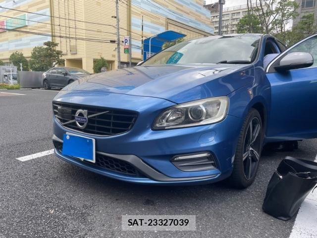 Volvo V60 2016-07 8782535-1