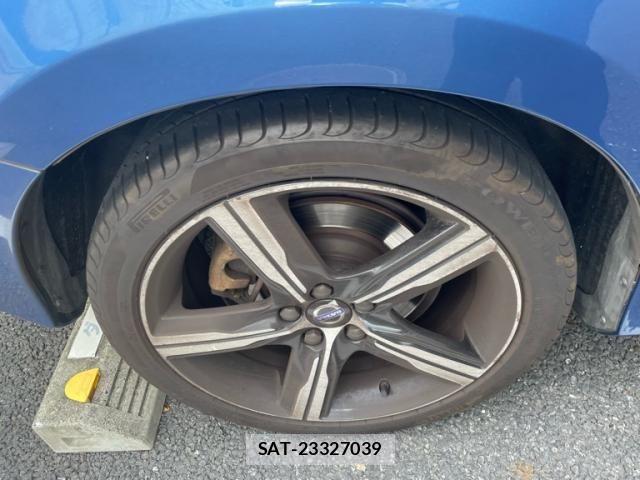 Volvo V60 2016-07 8782535-5