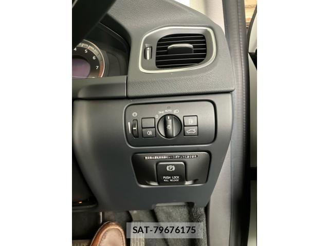 Volvo V60 2013-11 8832357-20