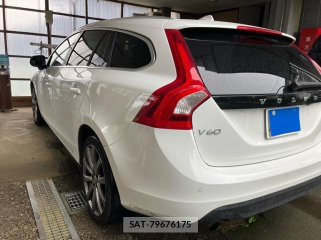 Volvo V60 2013-11 8832357-4