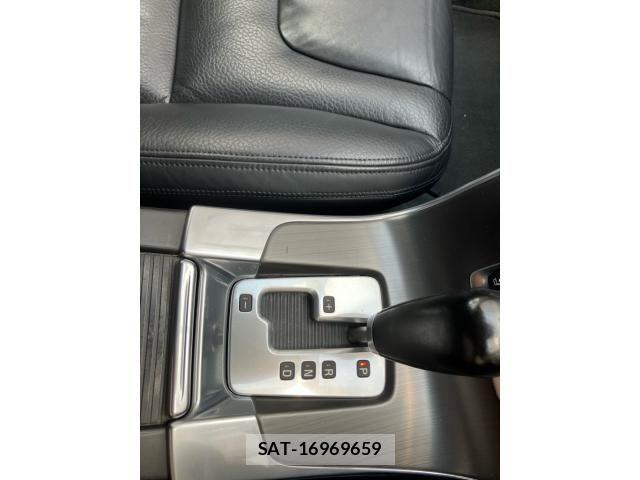 Volvo V60 2011-06 8832365-23