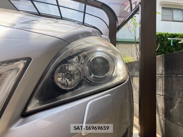 Volvo V60 2011-06 8832365-4