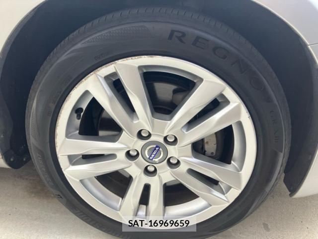 Volvo V60 2011-06 8832365-5