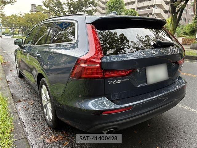 Volvo V60 2022-01 8832356-9
