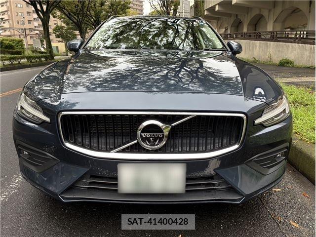 Volvo V60 2022-01 8832356-6