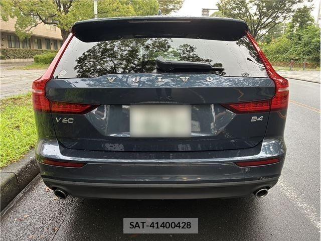 Volvo V60 2022-01 8832356-7