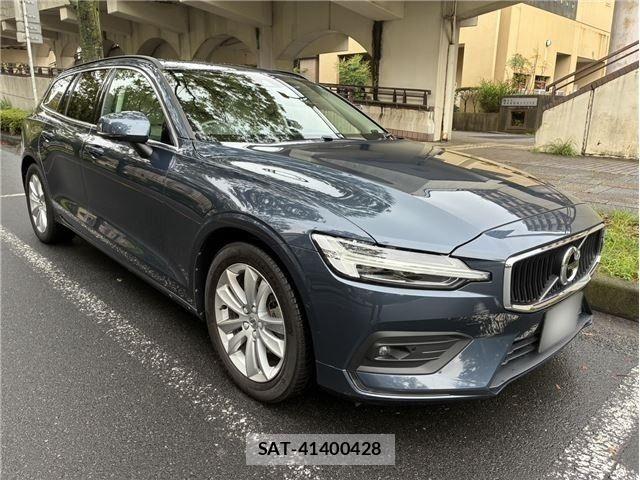 Volvo V60 2022-01 8832356-8