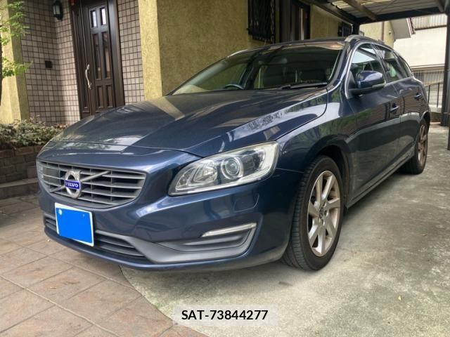 Volvo V60 2014-03 8832364-2