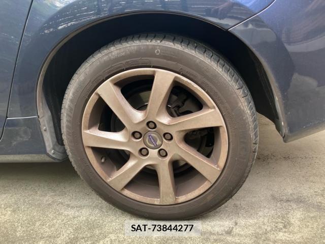 Volvo V60 2014-03 8832364-8
