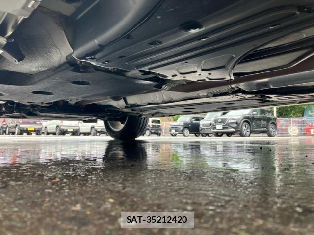 Volvo V60 2017-06 8851012-12
