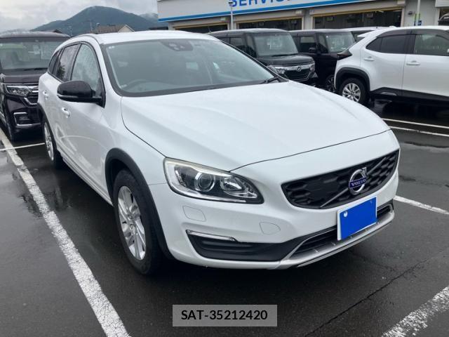 Volvo V60 2017-06 8851012-2
