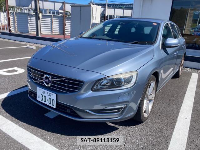 Volvo V60 2018-09 8851013-0