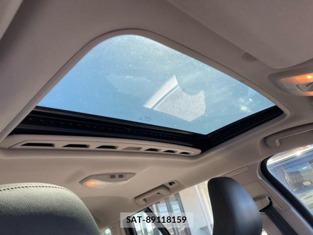 Volvo V60 2018-09 8851013-16