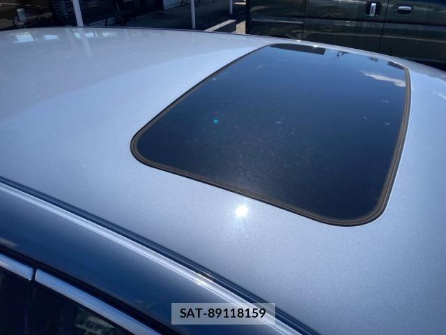 Volvo V60 2018-09 8851013-17