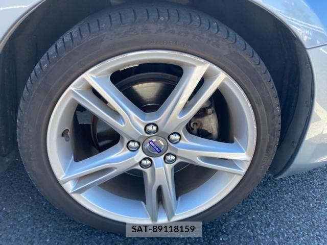 Volvo V60 2018-09 8851013-5