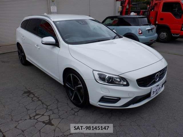 Volvo V60 2015-01 8851011-2