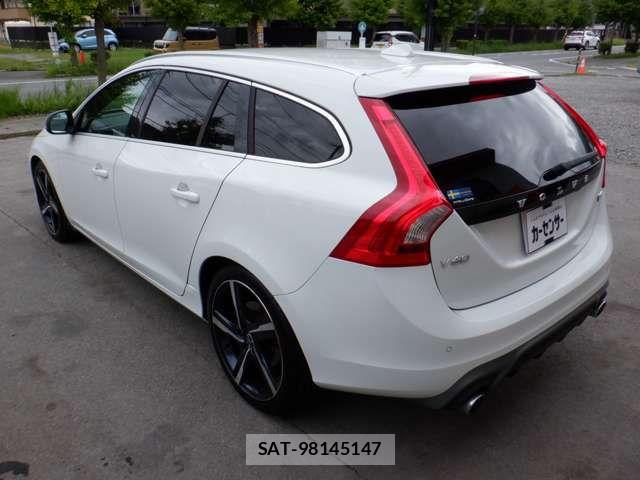 Volvo V60 2015-01 8851011-4