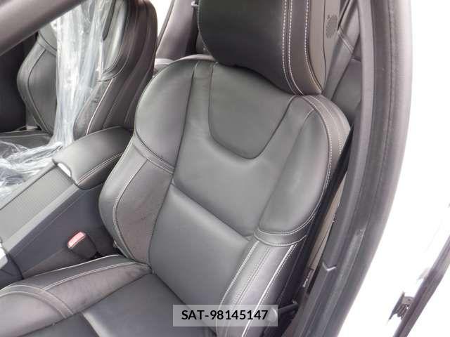 Volvo V60 2015-01 8851011-7