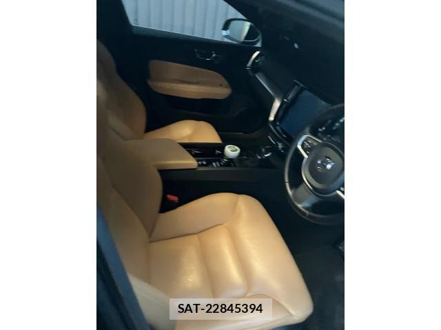 Volvo V60 2020-01 8872366-7