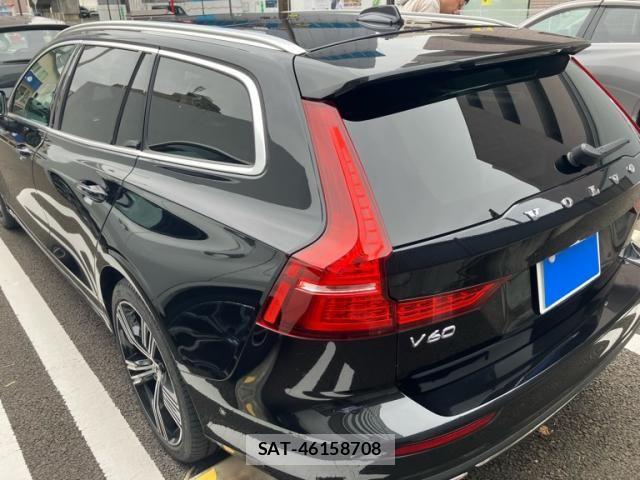 Volvo V60 2021-11 8882842-10