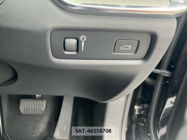 Volvo V60 2021-11 8882842-25