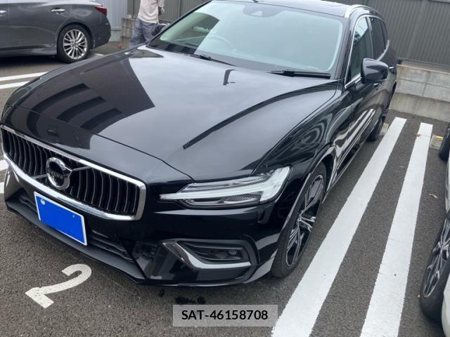 Volvo V60 2021-11 8882842-3