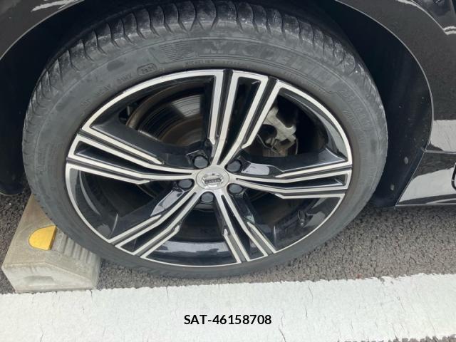 Volvo V60 2021-11 8882842-6