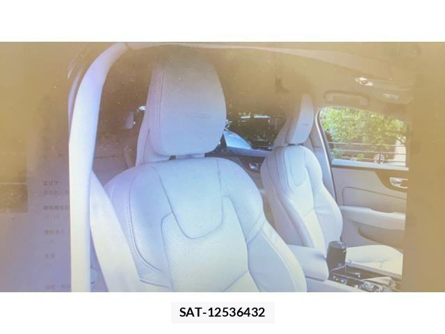 Volvo V60 2019-12 8882841-11