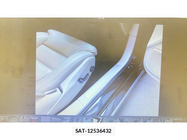 Volvo V60 2019-12 8882841-13