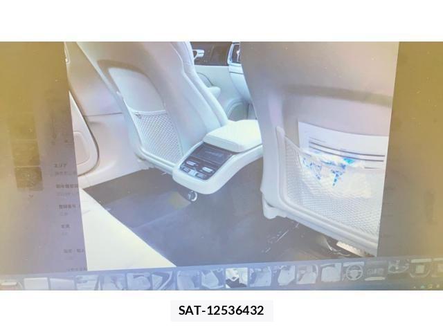 Volvo V60 2019-12 8882841-16