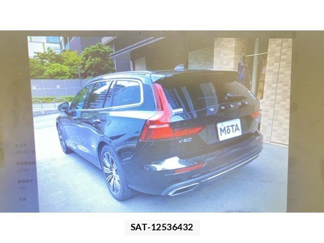 Volvo V60 2019-12 8882841-1