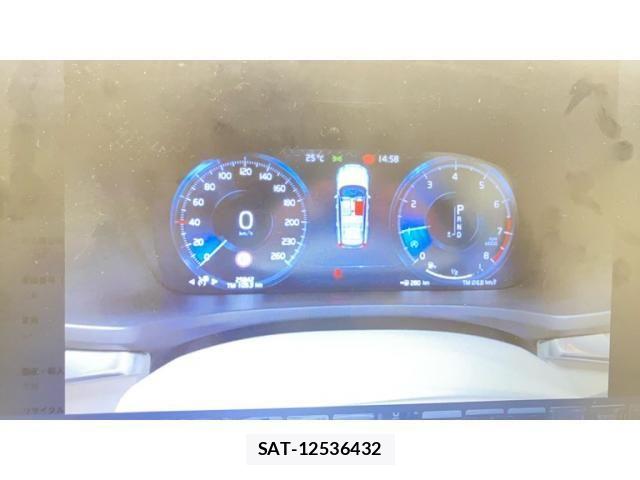 Volvo V60 2019-12 8882841-22