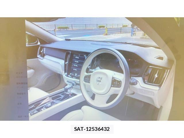 Volvo V60 2019-12 8882841-2