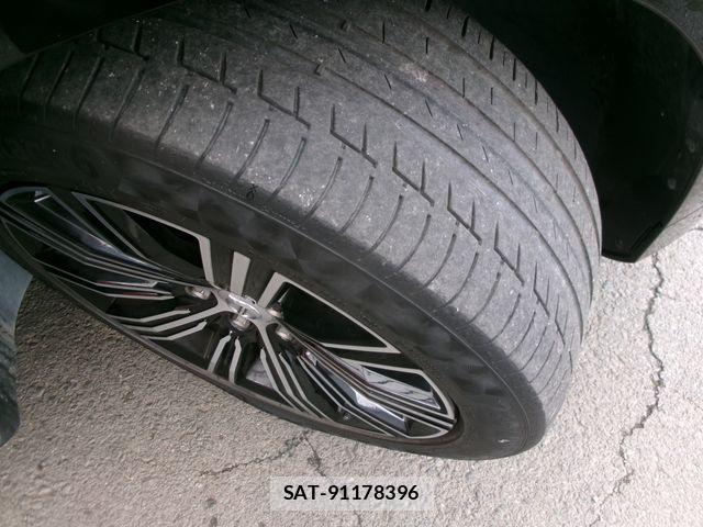 Volvo V60 2019-09 8882843-14