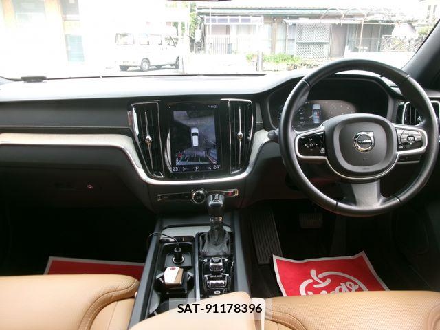 Volvo V60 2019-09 8882843-1