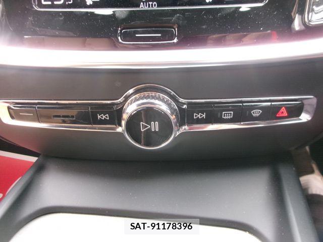 Volvo V60 2019-09 8882843-19