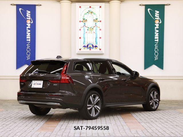 Volvo CROSS COUNTRY 2024-05 1386912-2