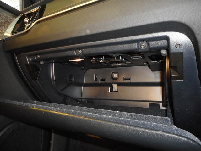 Volvo CROSS COUNTRY 2025-03 3687003-18